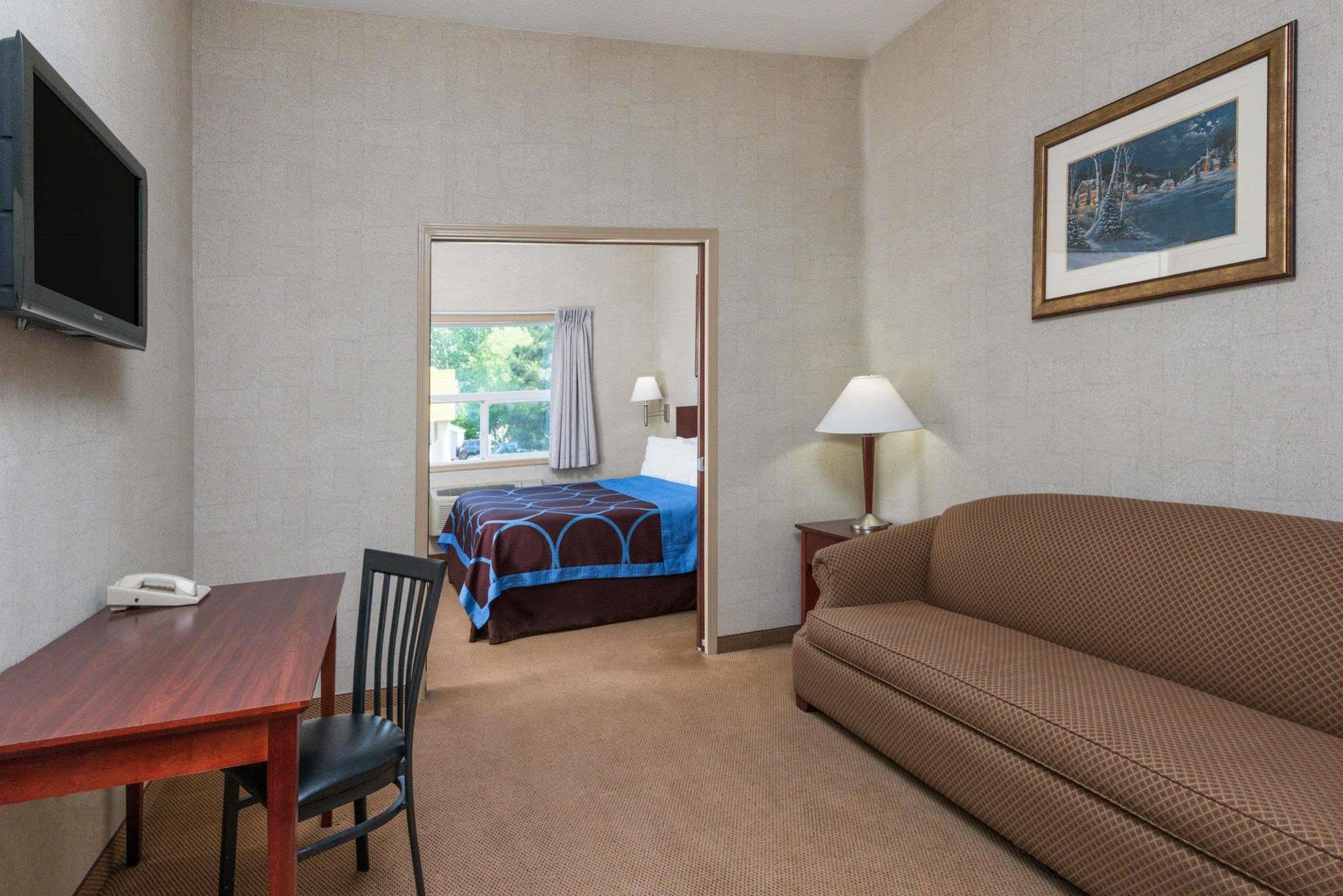 Super 8 By Wyndham Red Deer Hotell Exteriör bild